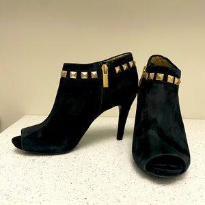 Bandolino black suede stud peep-toe booties